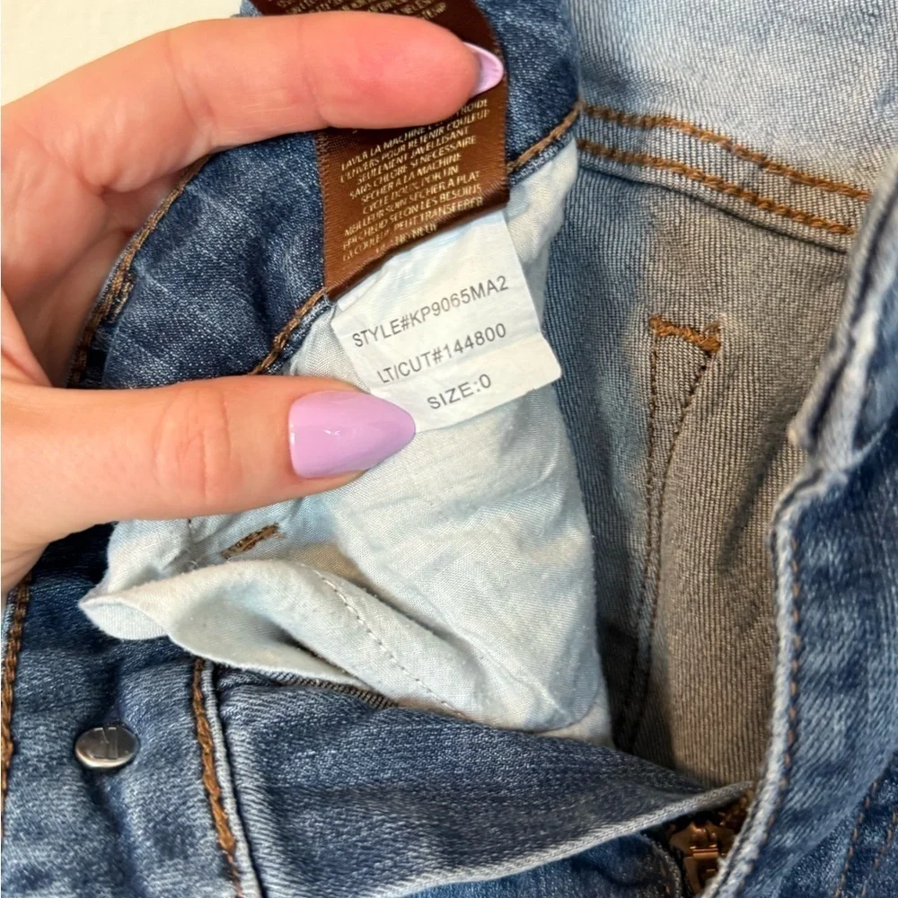 Kut From The Kloth Catherine Mid-Rise Boyfriend Jean- Size 0 - Picture 9 of 9
